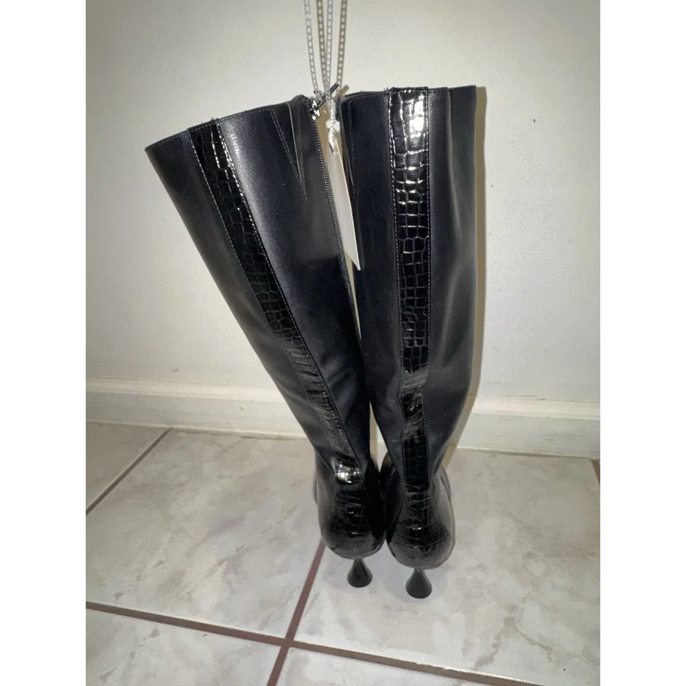 NWOB Alex Marie Sleek Black Kitten Heeled Boots Croc Leather Stripe Size 7 - Picture 6 of 11